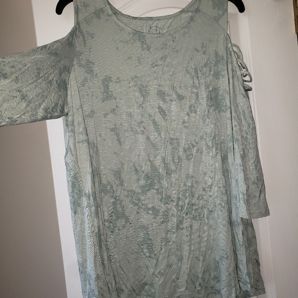 Maurices 24/7 cold shoulder tee